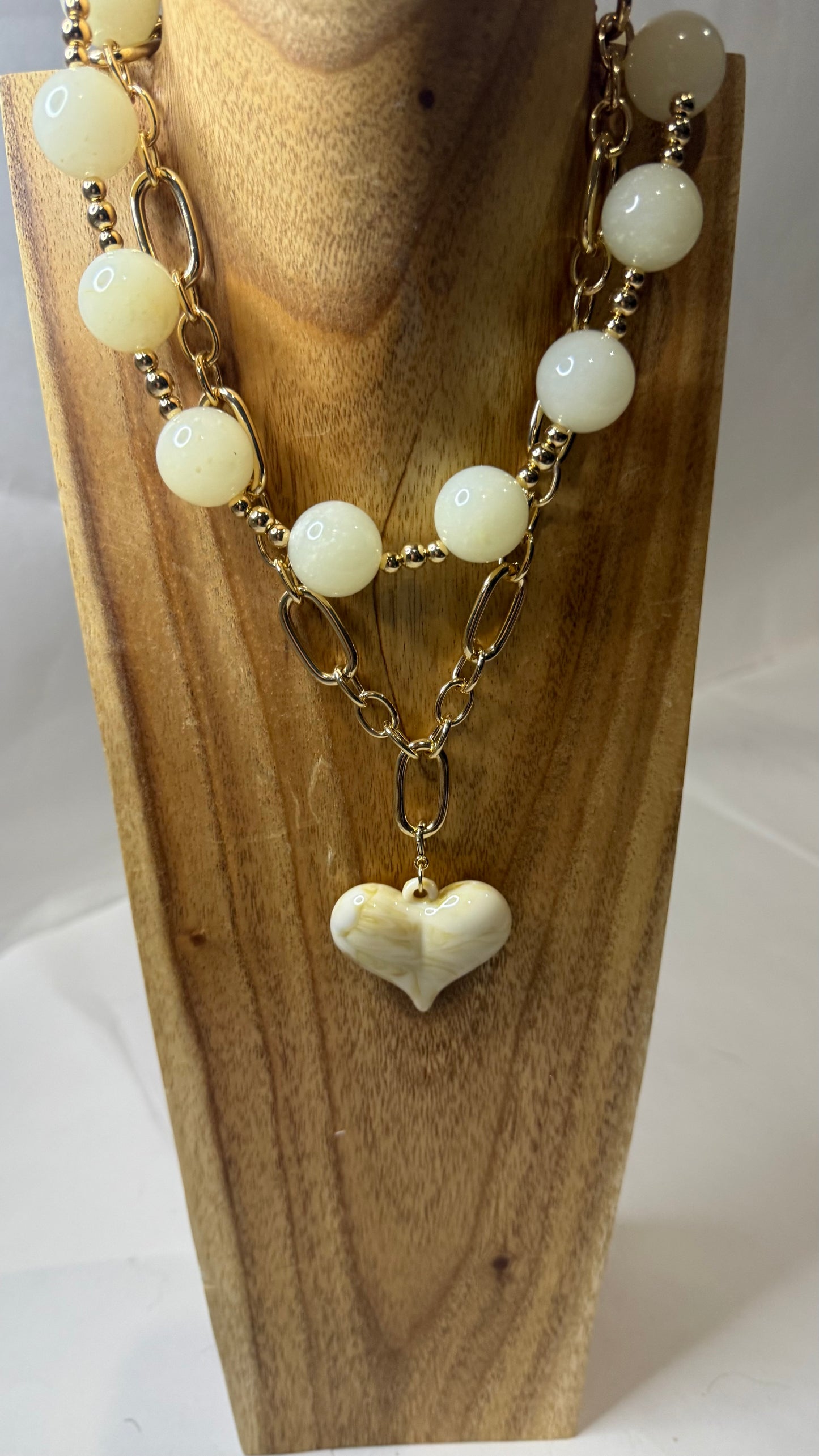 The Cream Heart Chain Necklace Pre-order