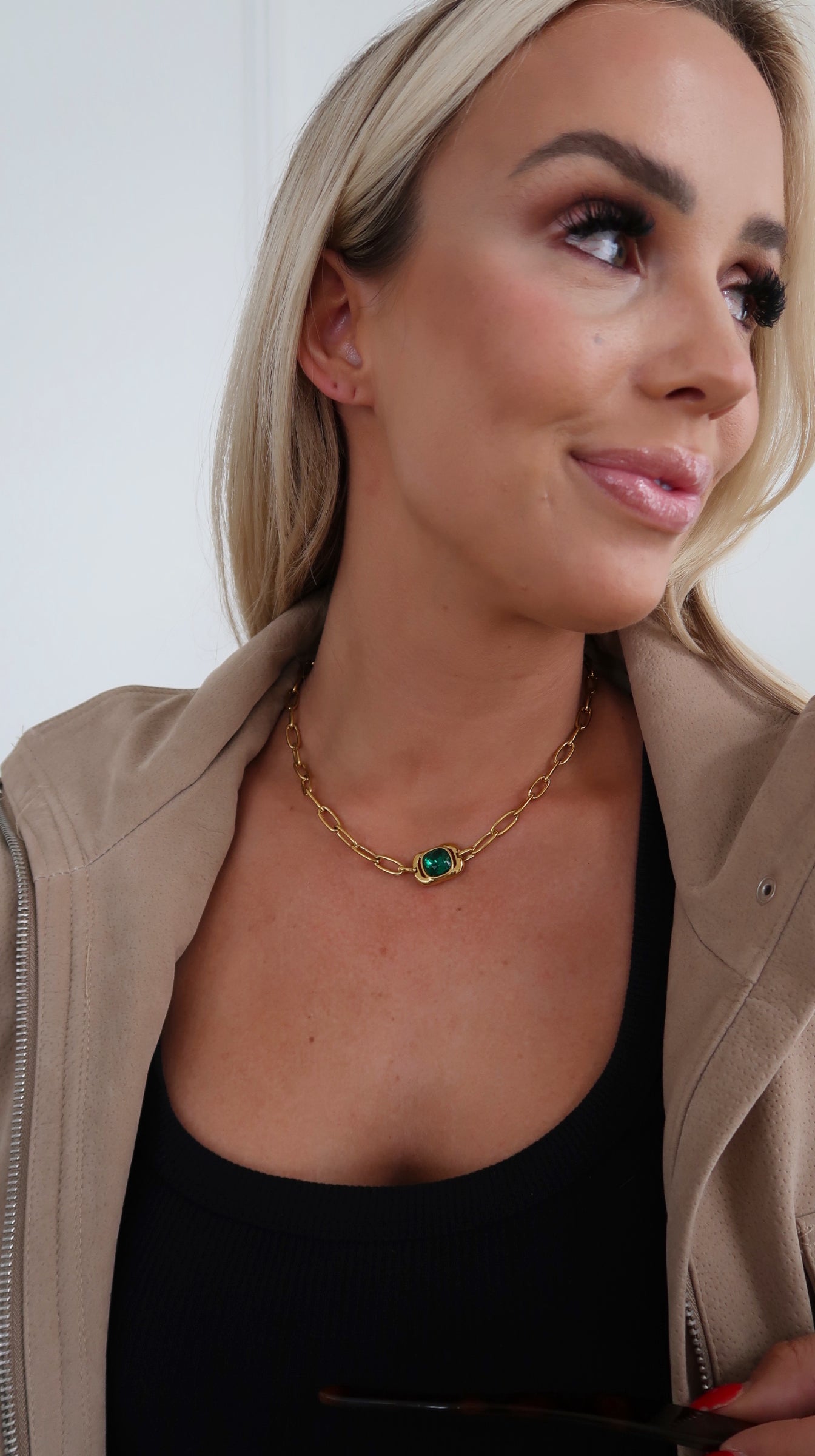 THE EMERALD NECKLACE - Triple Charm Boutique