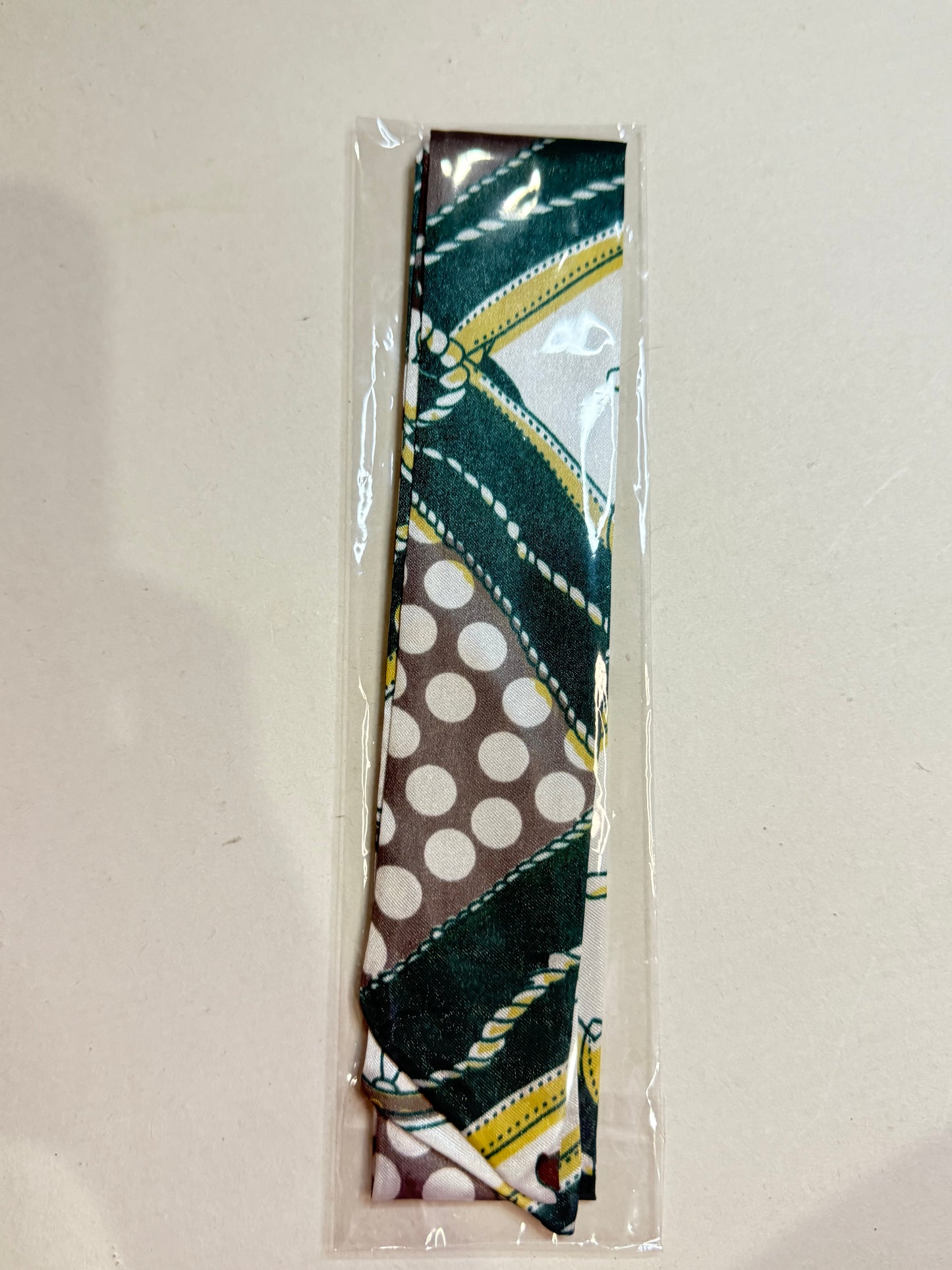 The Hunter Green & White Tie Scarf