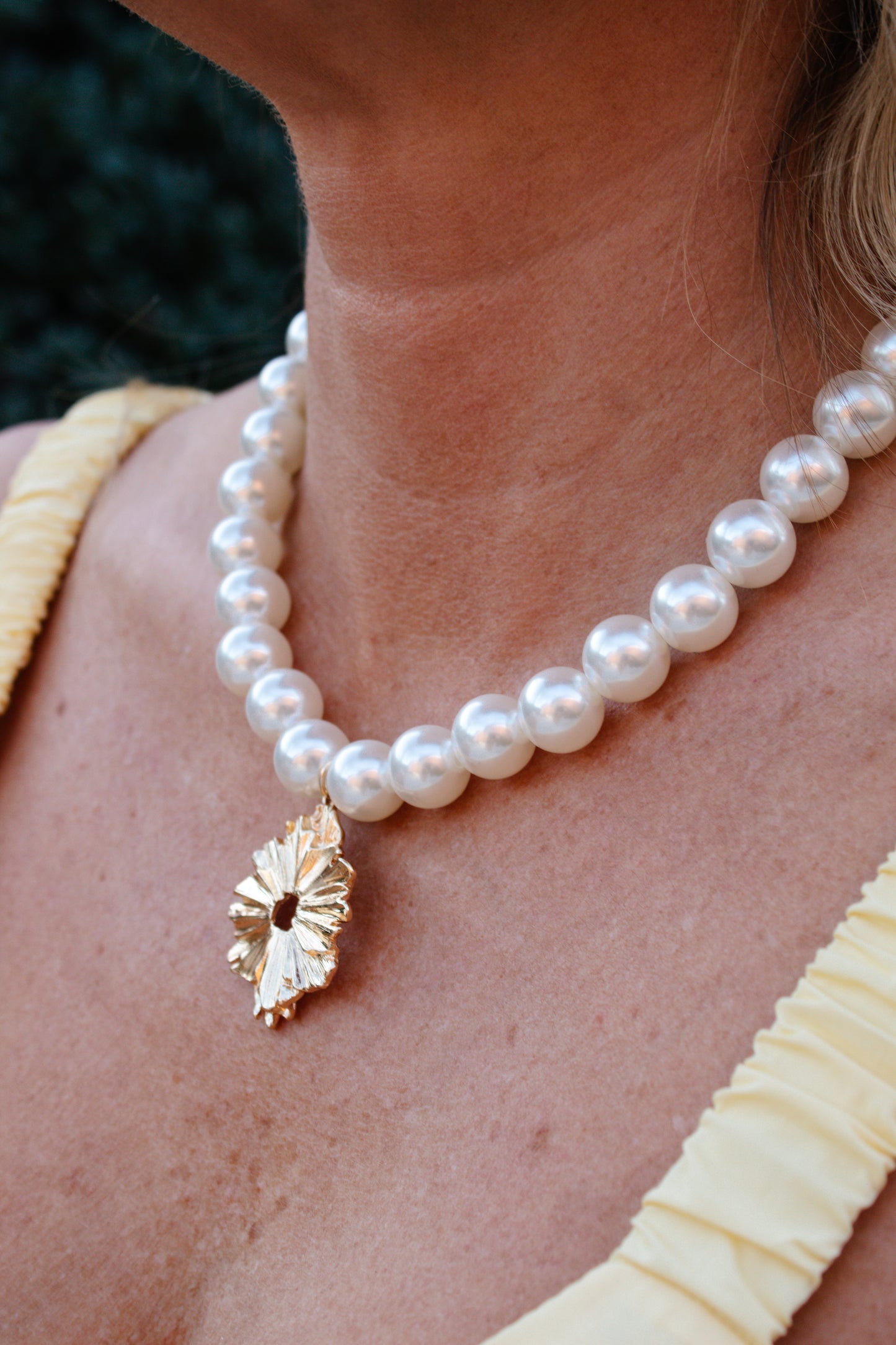 Fancy Pearl and Gold Necklace - Triple Charm Boutique
