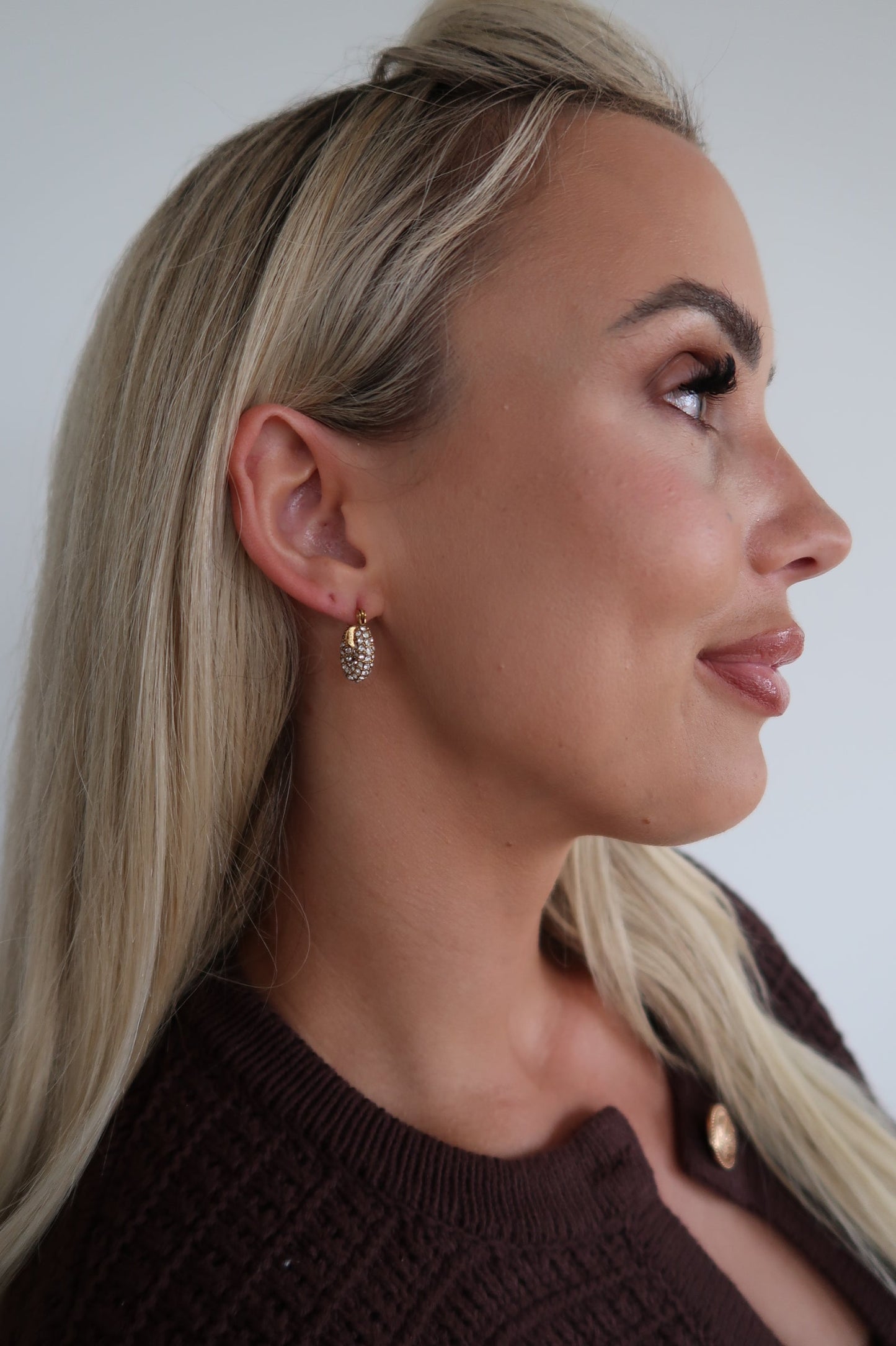 SMALL DIAMOND HOOPS - Triple Charm Boutique