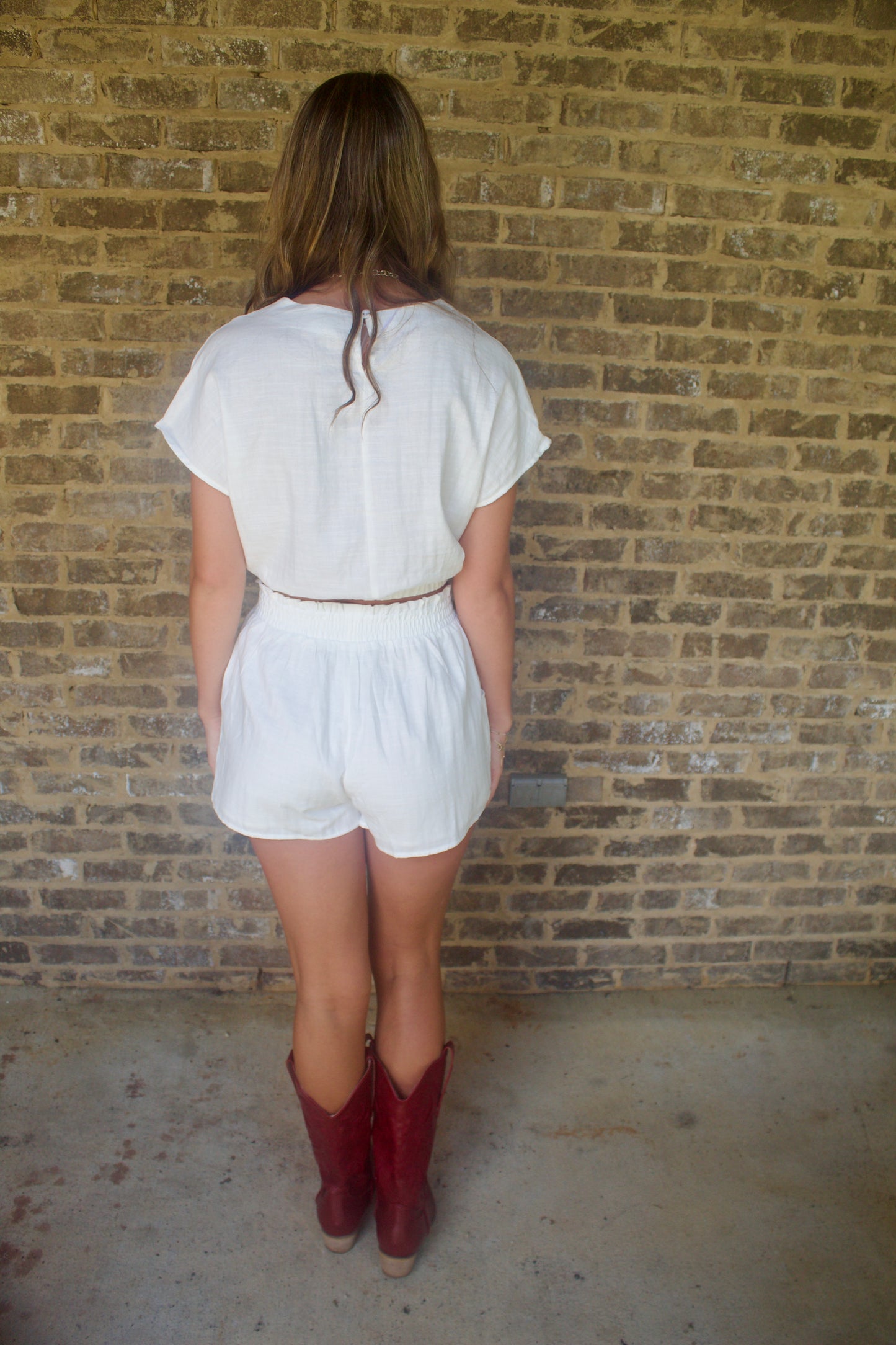 The White Linen Shorts Set