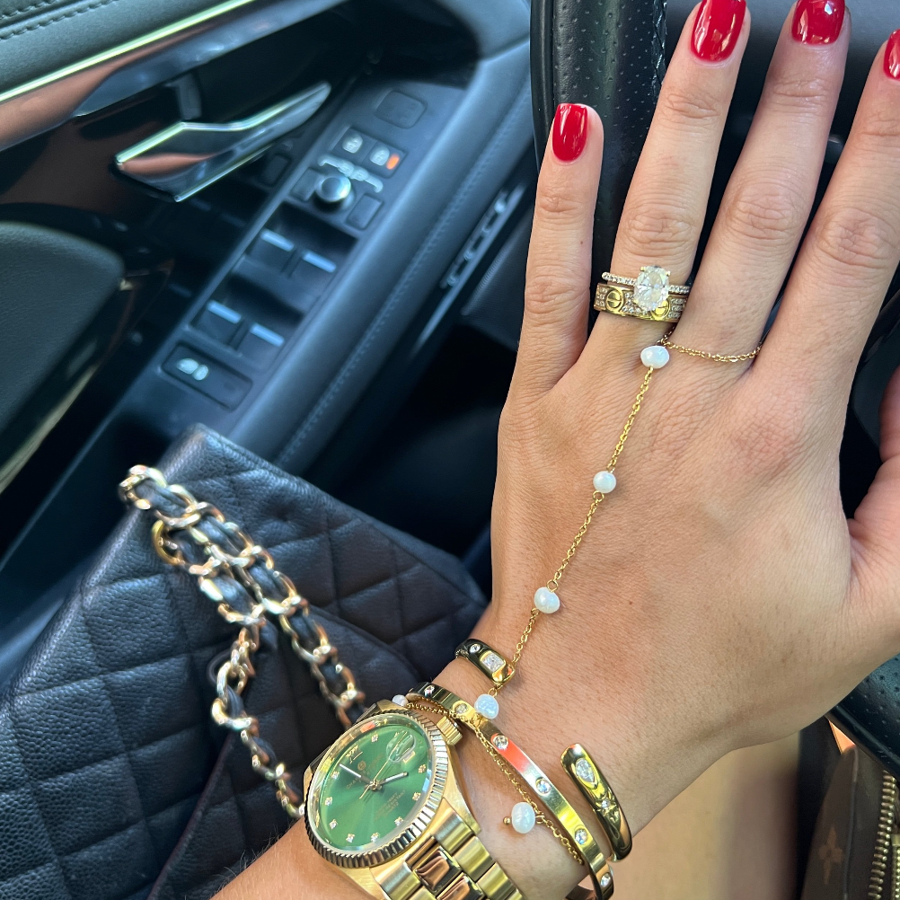 PEARL HAND CHAIN - Triple Charm Boutique