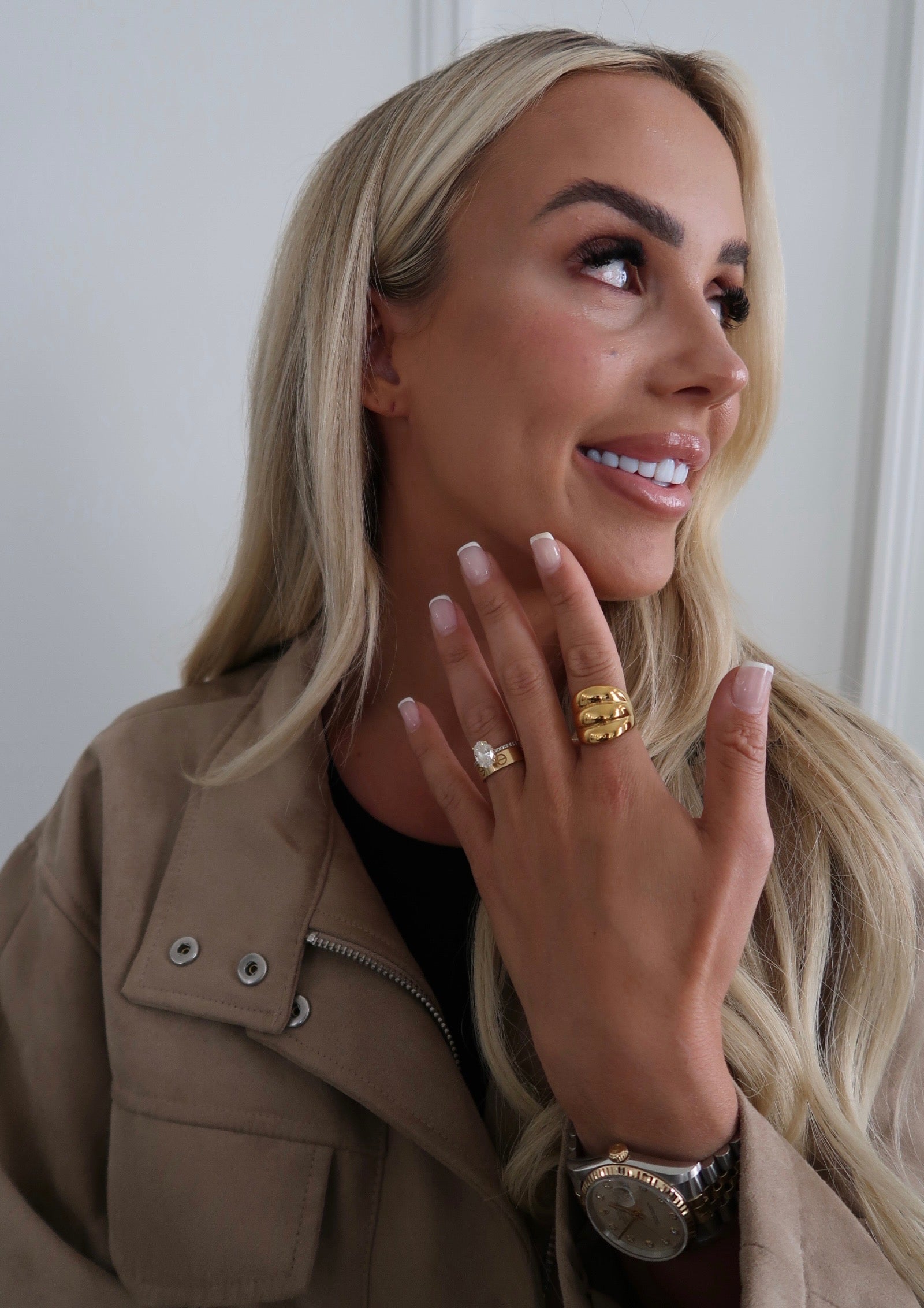 LARGE GOLD SHELL RING - Triple Charm Boutique