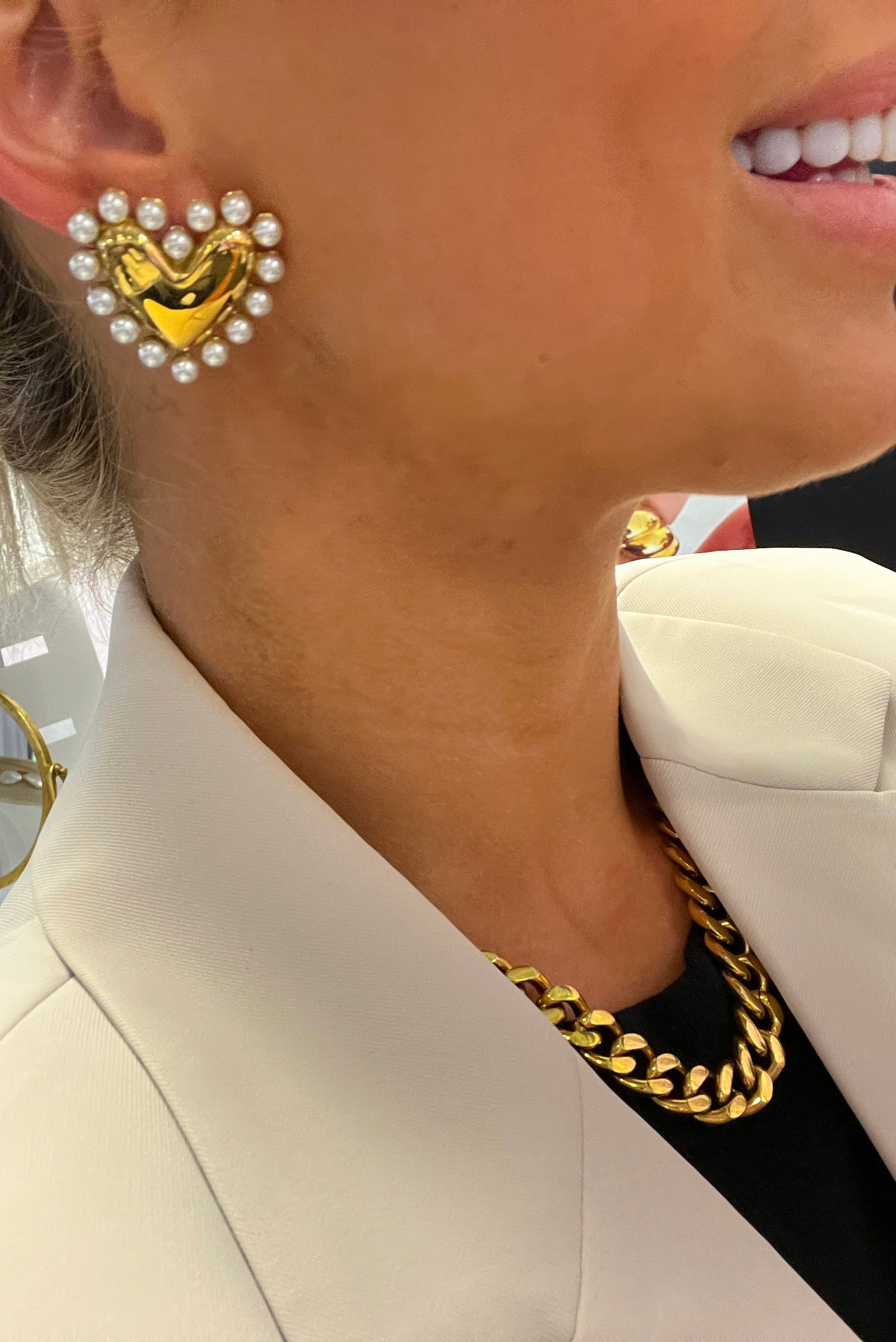 PEARL HEART EARRINGS - Triple Charm Boutique