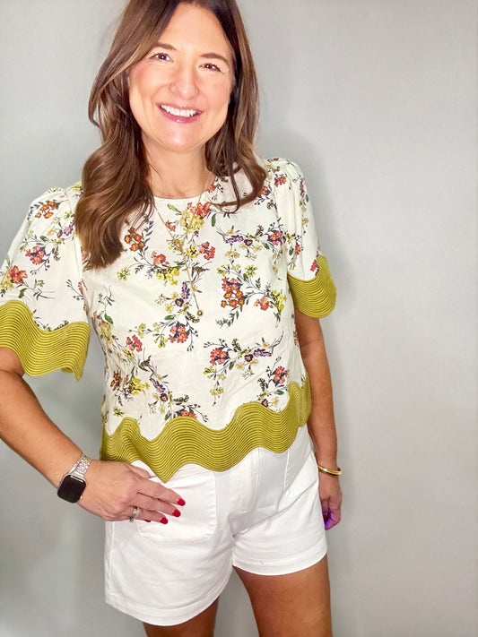 The Cream Pocket Shorts - Triple Charm Boutique