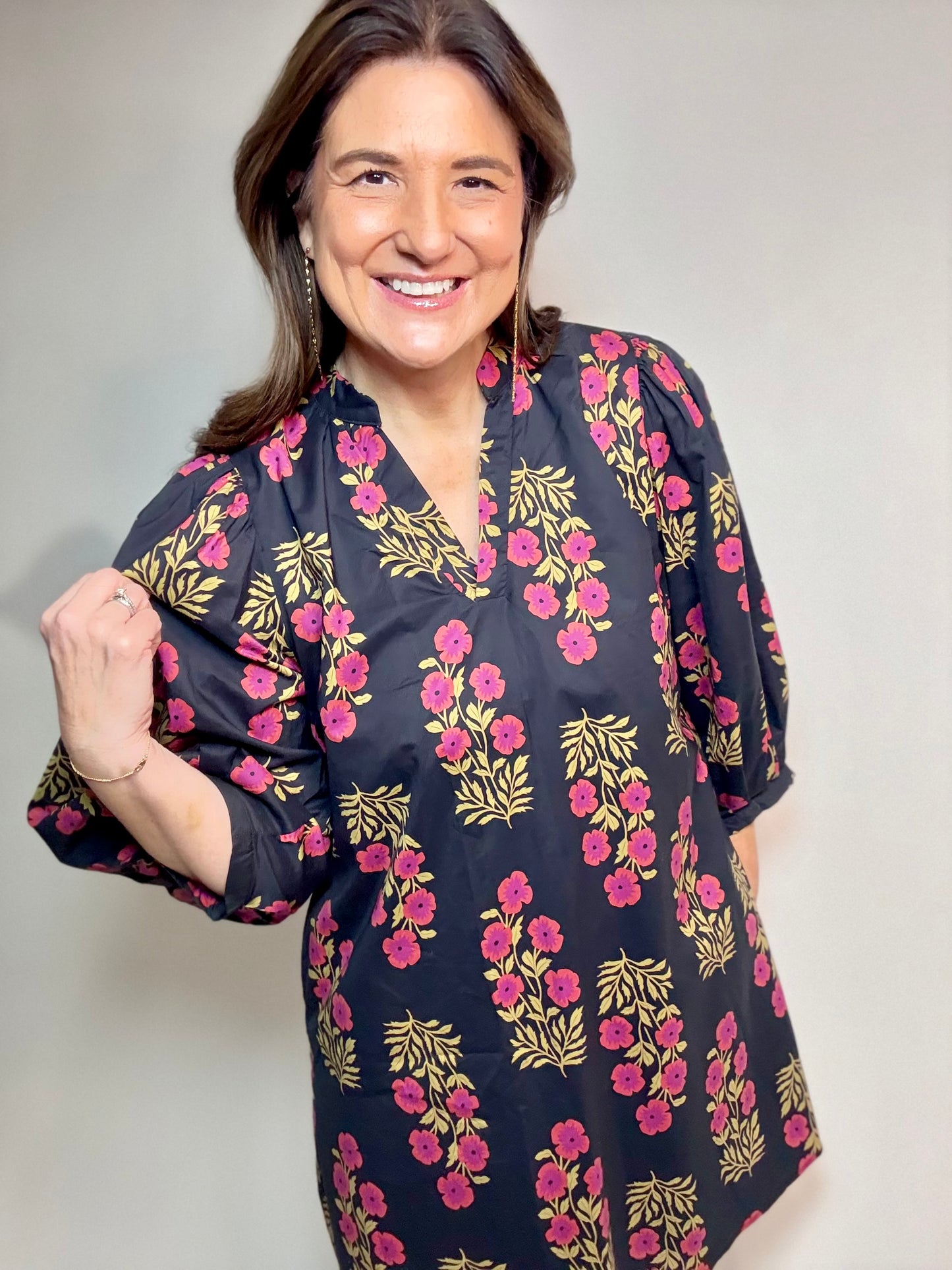 The  Black Floral Shift Dress - Triple Charm Boutique