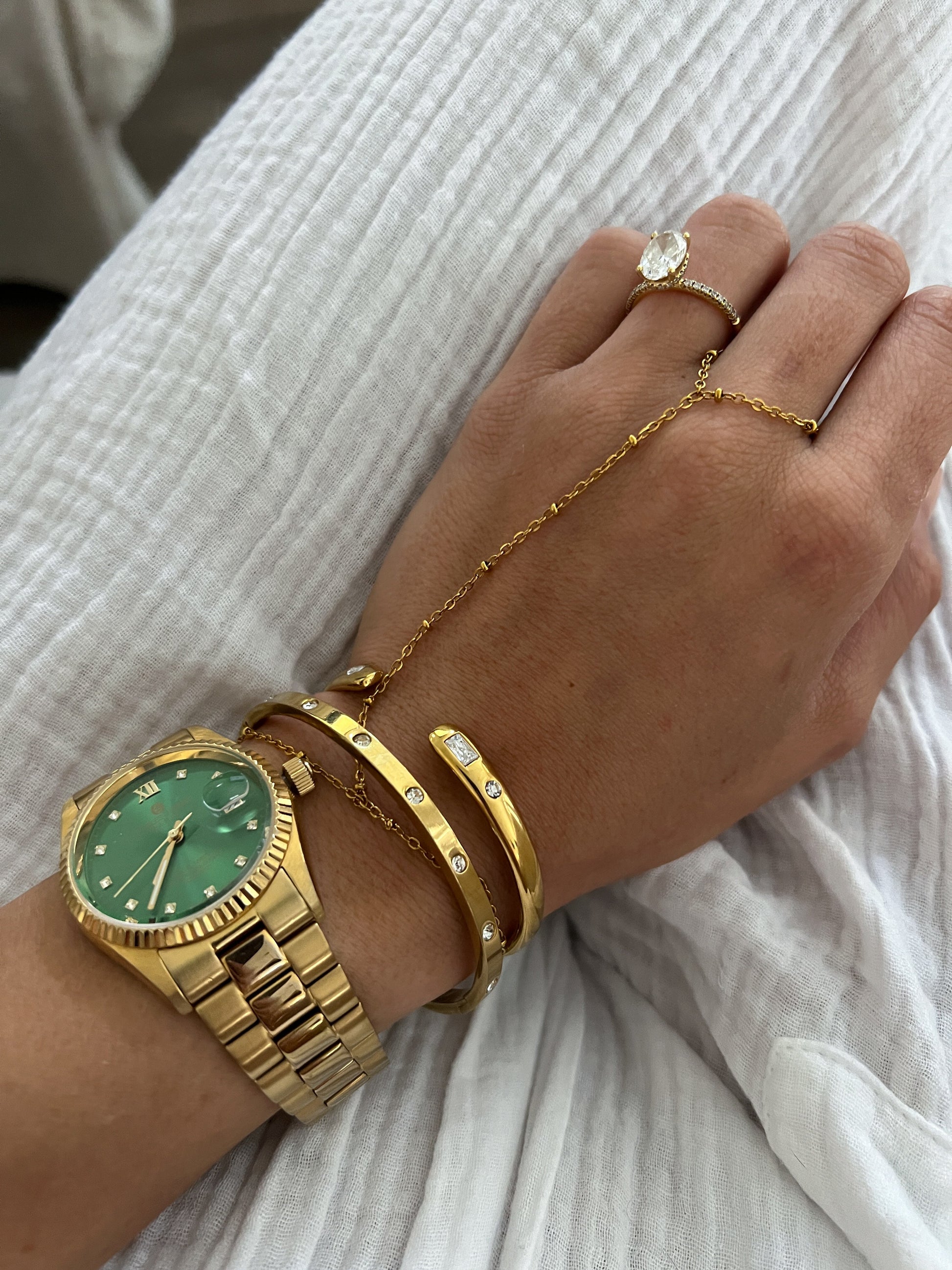 GOLD HAND CHAIN - Triple Charm Boutique