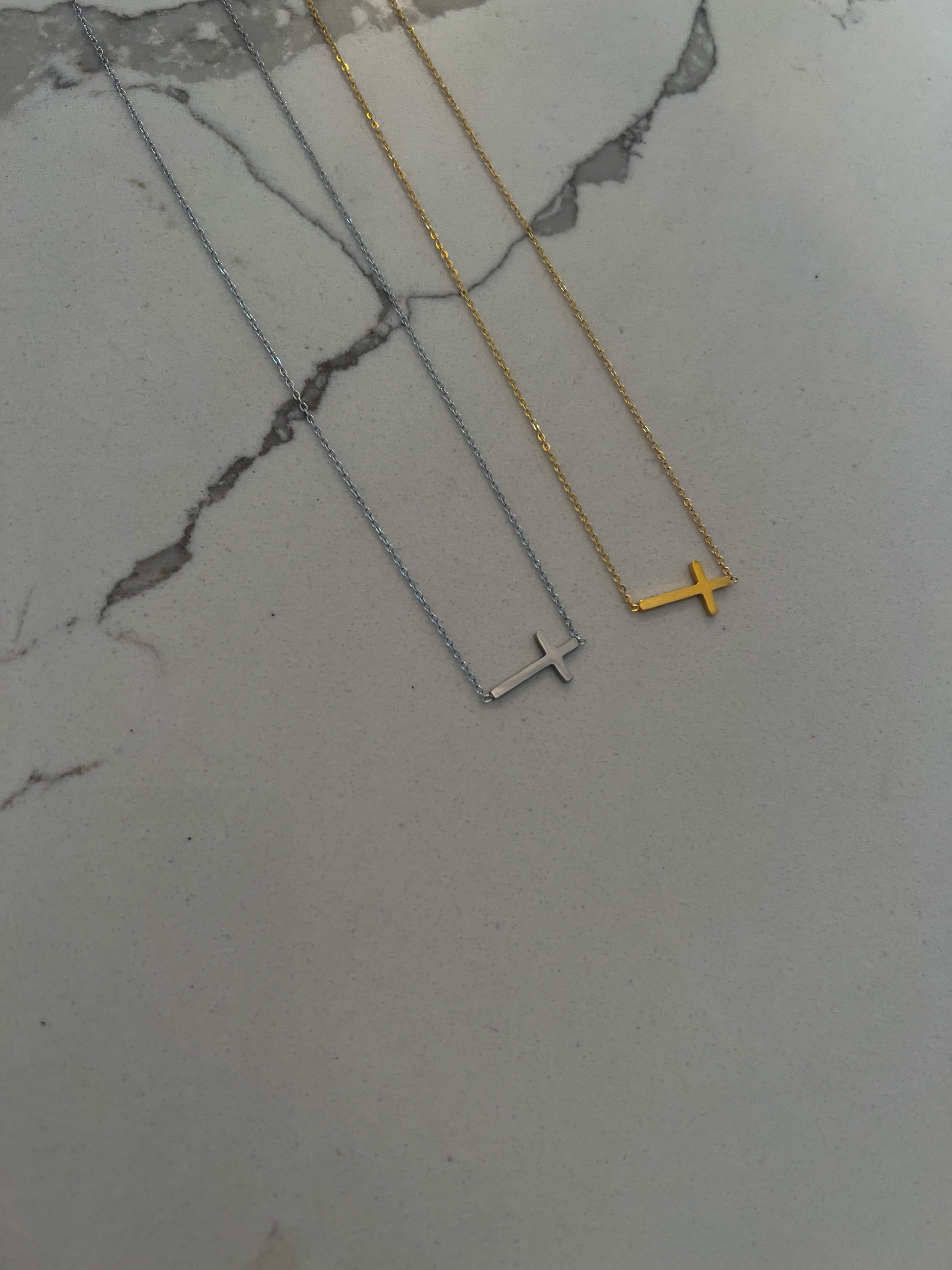 MEDIUM CROSS NECKLACE - Triple Charm Boutique