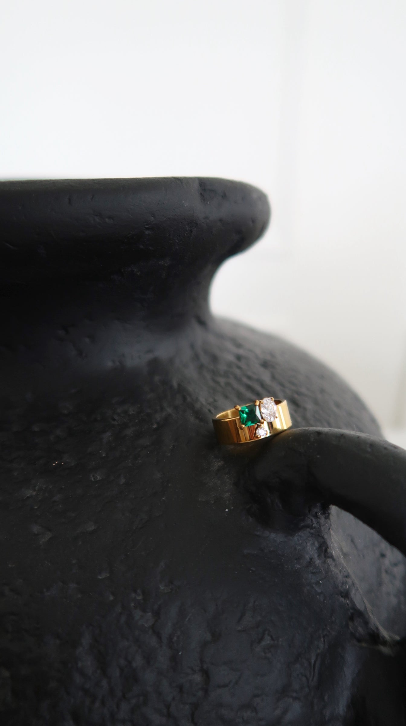 THE EMERALD RING - Triple Charm Boutique