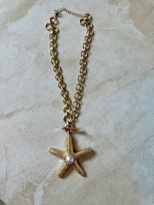 The Chunky Gold Starfish Necklace
