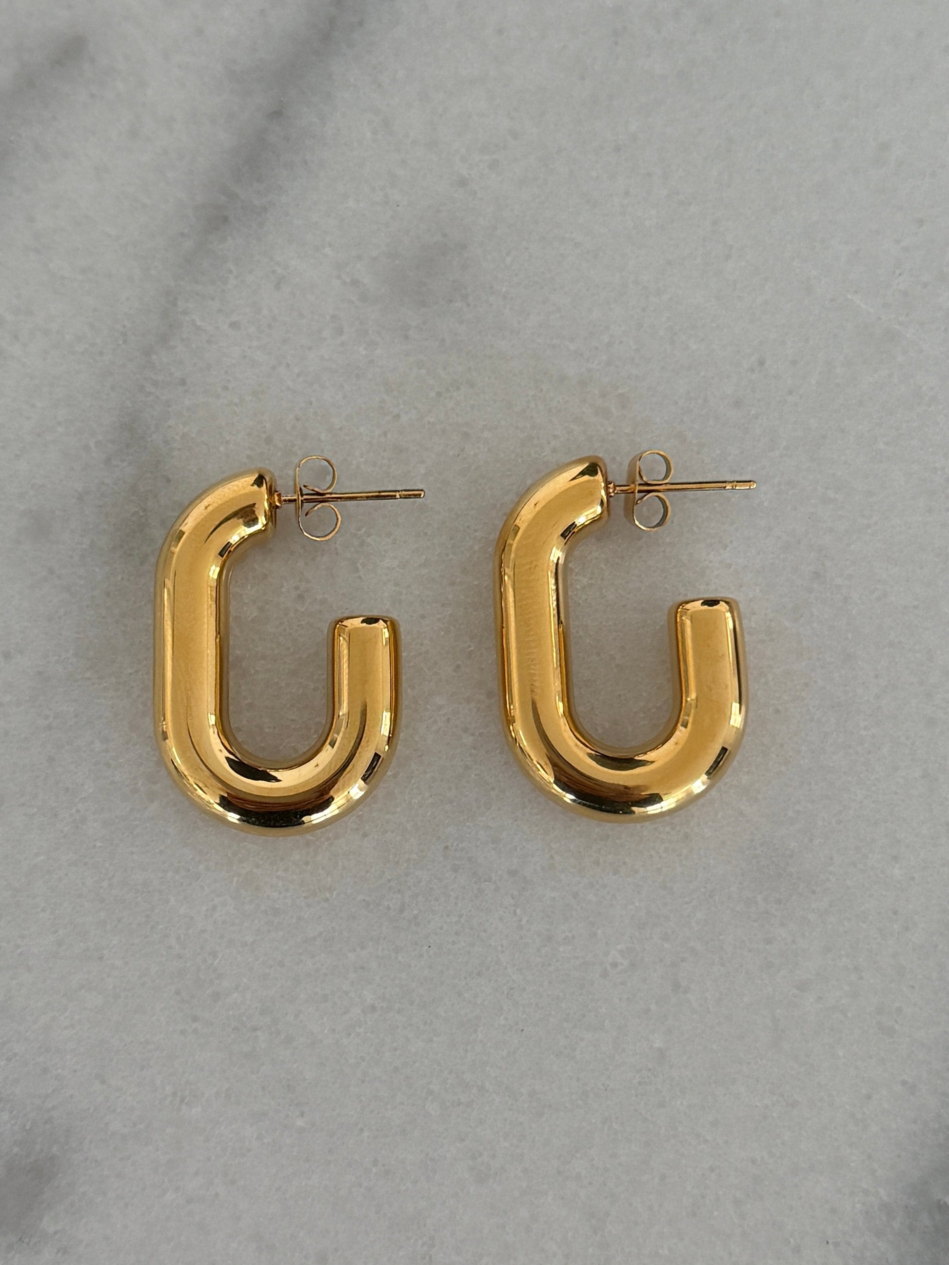 SMALL OVAL HOOPS - Triple Charm Boutique