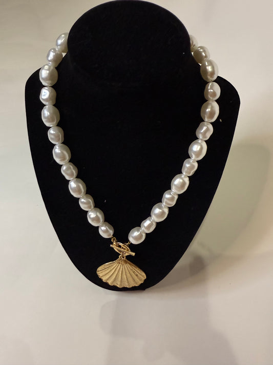 Pearl Shell Necklace