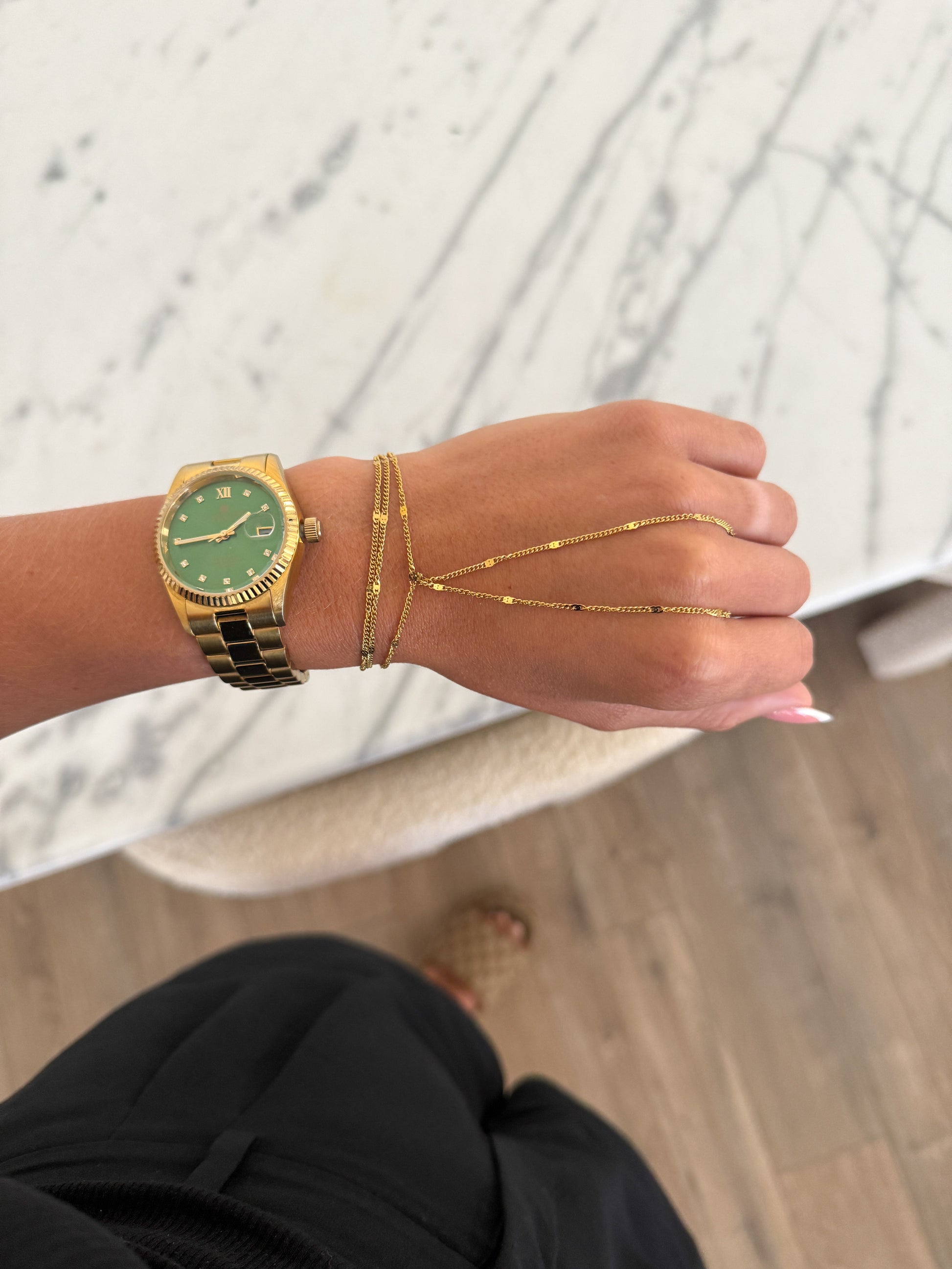 SHINY HAND CHAIN - Triple Charm Boutique