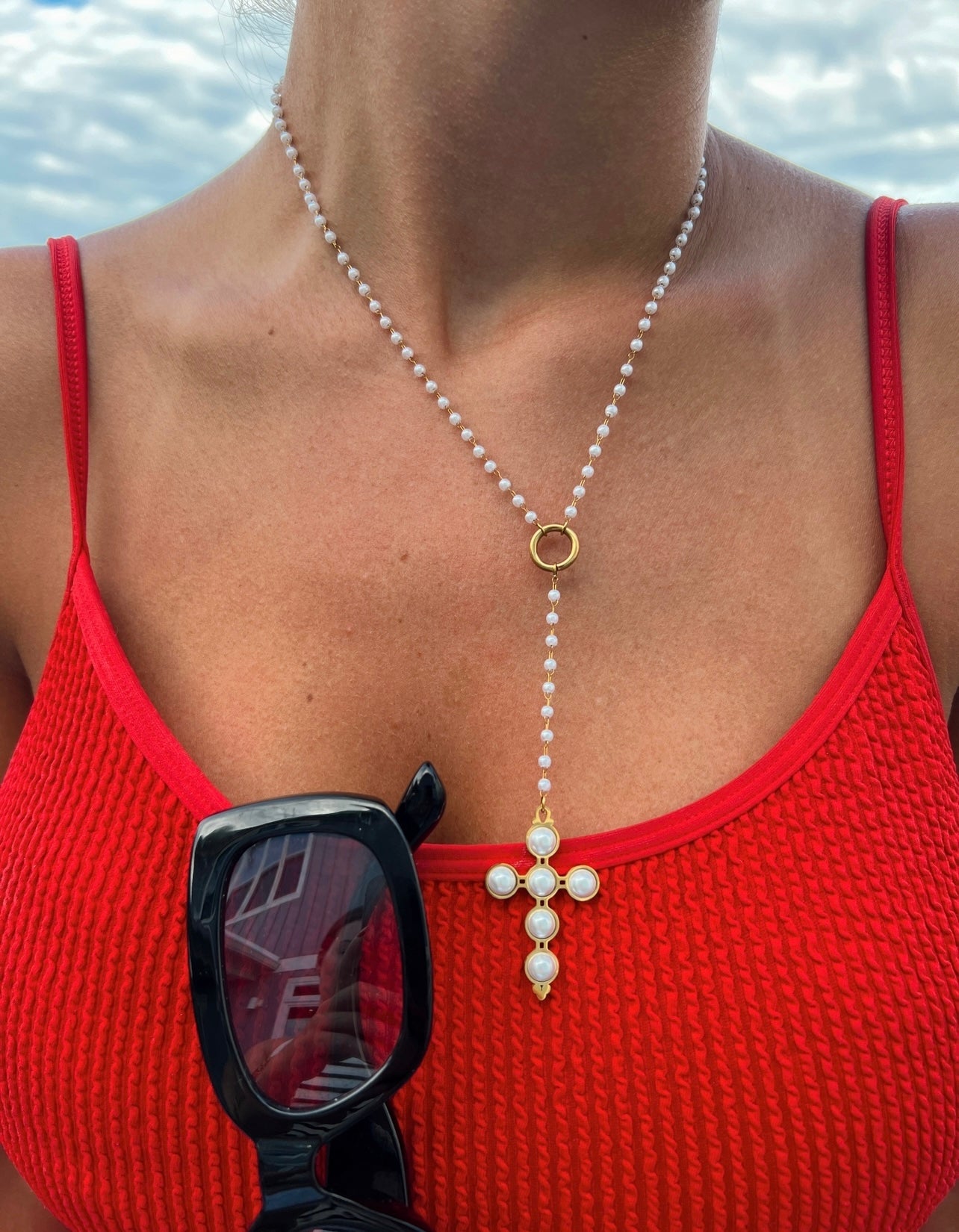 LARIAT PEARL CROSS NECKLACE - Triple Charm Boutique