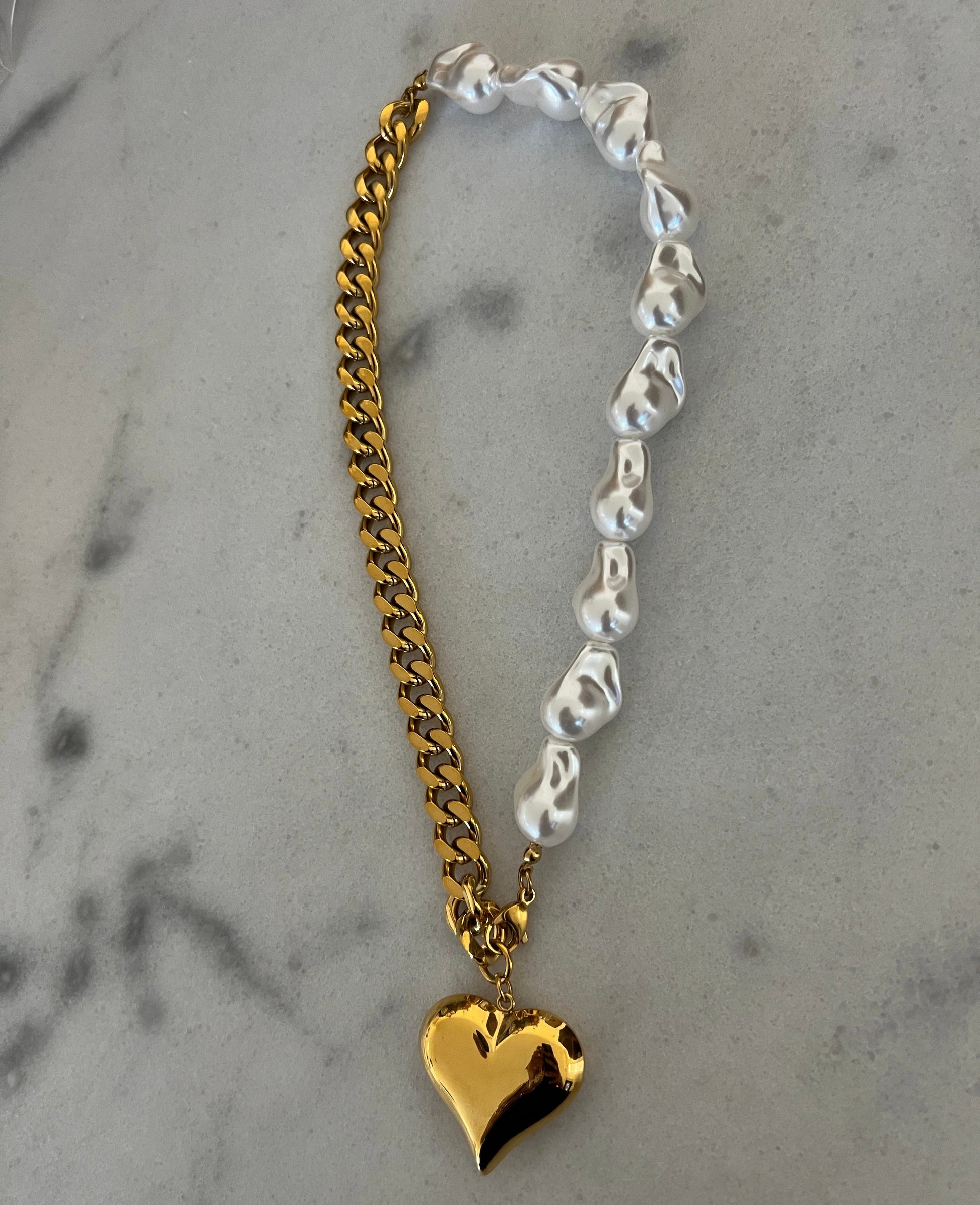 CHARLOTTE NECKLACE - Triple Charm Boutique