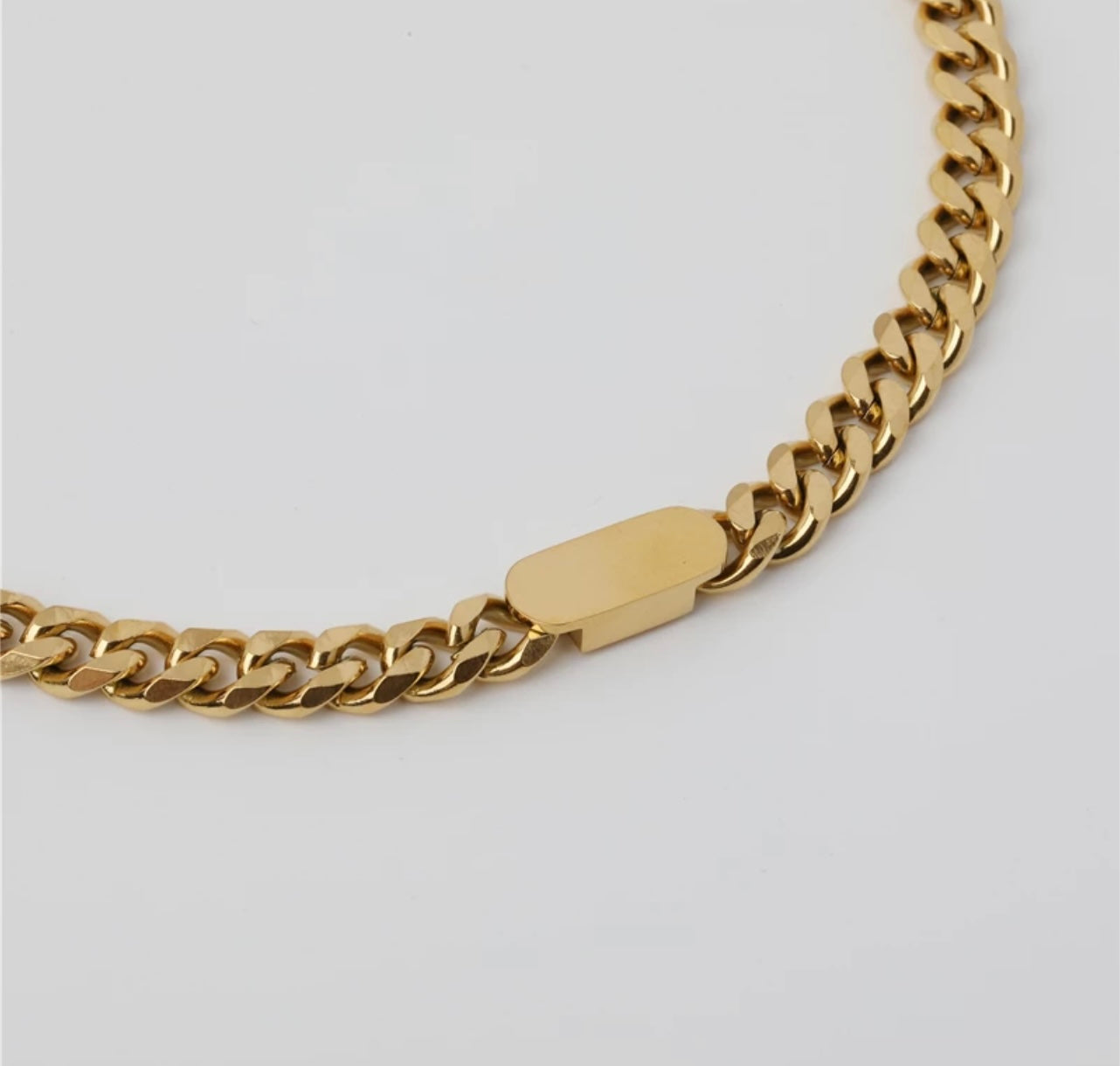 GOLD PENDANT NECKLACE - Triple Charm Boutique