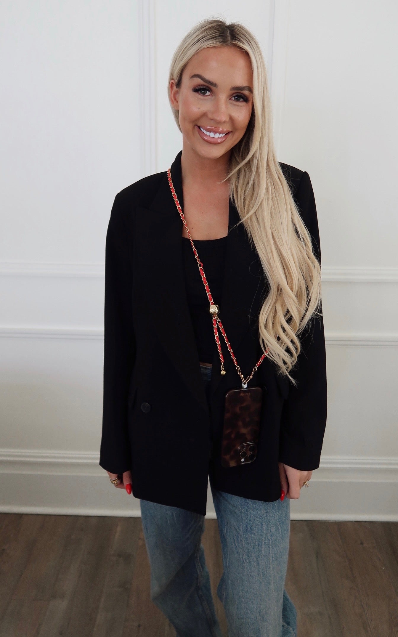 PHONE CHAIN - Triple Charm Boutique