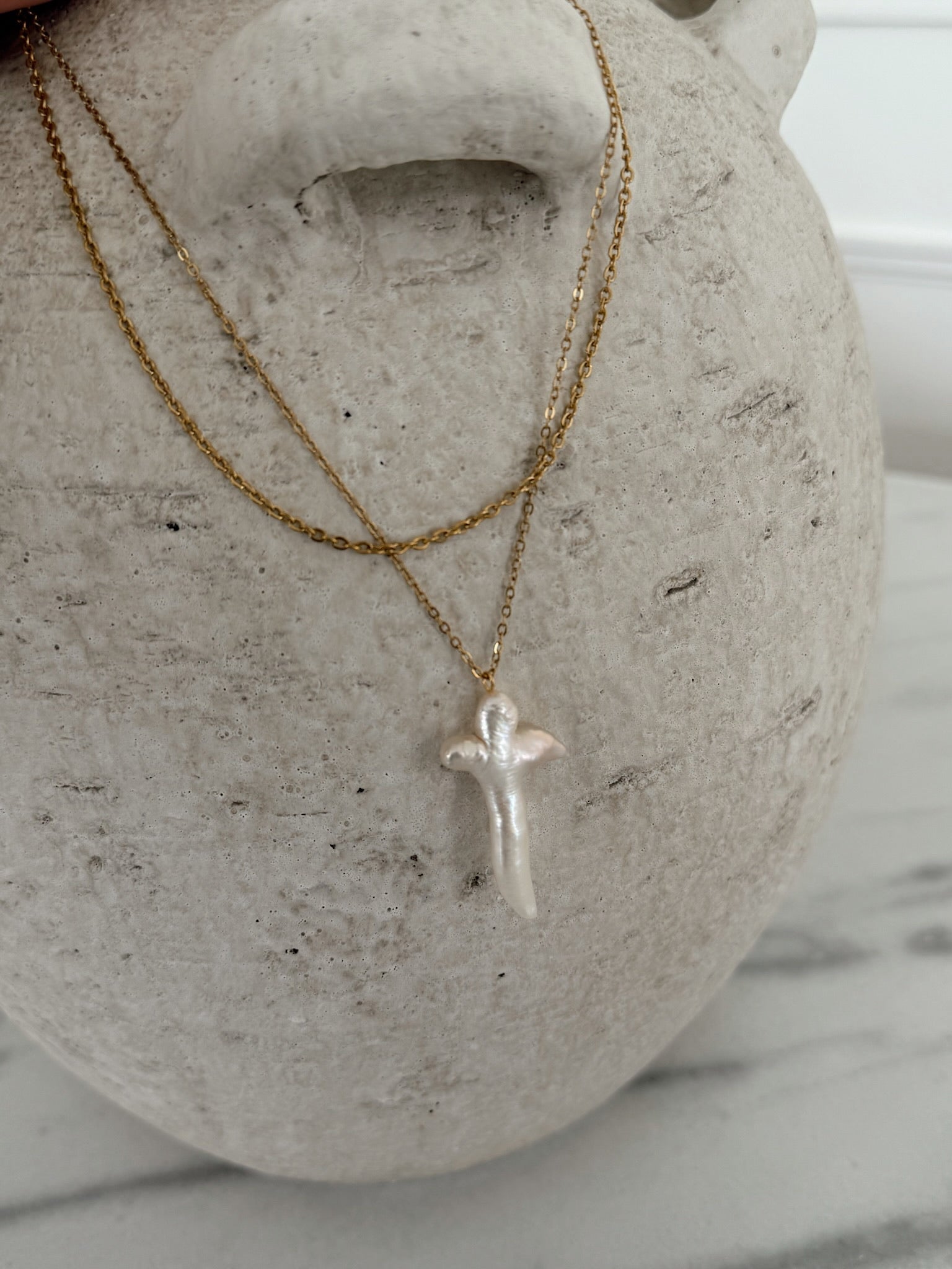 AMANDA NECKLACE - Triple Charm Boutique