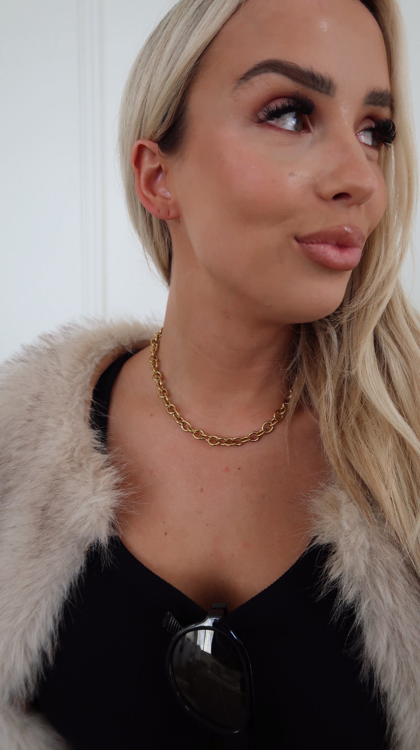BETH NECKLACE - Triple Charm Boutique